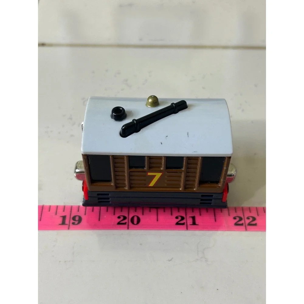 Thomas & Friends Take-n-Play Toby the Tram Engine Die-Cast Metal Train No 7